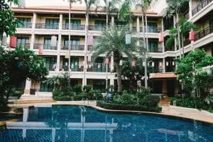 โรงแรมเลอคาซ่า บางแสน / Lecasa Bangsaen Hotel