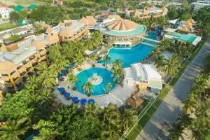 สปริงส์ฟิลด์ แอท ซี รีสอร์ท แอนด์ สปา / Springfield at Sea Resort & Spa