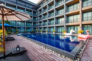 โรงแรมซันมารีน่า ชะอำ / Sun Marina Cha-Am Hotel