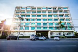 โรงแรมบีทู พรีเมียร์ แอนด์ รีสอร์ท เชียงใหม่ / B2 Premier Hotel & Resort