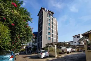 โรงแรมบีทู นิมมาน พรีเมียร์ เชียงใหม่ / B2 Nimman Premier Hotel