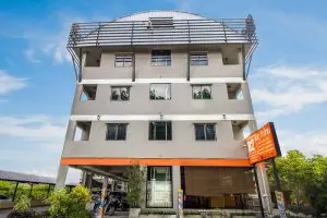 โรงแรมบีทู สันติธรรม (วัดเจ็ดยอด) บูติค แอนด์ บัดเจท เชียงใหม่ / B2 Santitham (Wat Jed Yod) Boutique & Budget Hotel