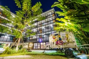 เดอะ เอ็มไฟว์ เรสซิเดนซ์ / The M5 Residence