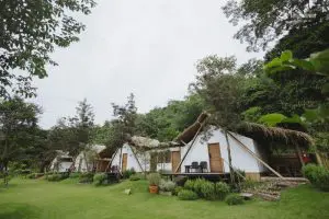 บ้านไร่พอเพียง แคมป์ปิ้ง & คาเฟ่ / Baan Rai Por Piang Camping & Cafe