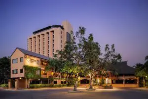 โรงแรมฮอลิเดย์ การ์เดน เชียงใหม่ / Holiday Garden Hotel Chiang Mai