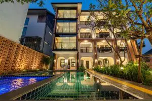 โรงแรมแชมร็อค เชียงใหม่ / Shamrock Chiangmai Hotel