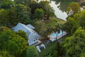 ไฮด์ แอนด์ ซีค ริเวอร์ วิลล่า / Hide & Seek River Villa