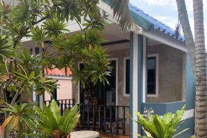 ปูเปรี้ยว รีสอร์ท เกาะล้าน / Poopreaw Resort Koh Larn