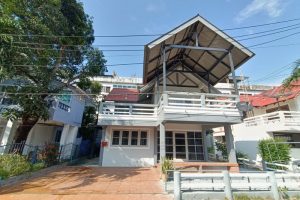 เจอนี่ เฮ้าส์ บางแสน / Journey House Bangsean