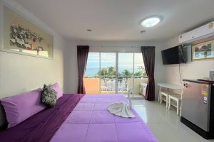 โรงแรม เบิร์ด บางแสน / Bird Hotel Bangsaen