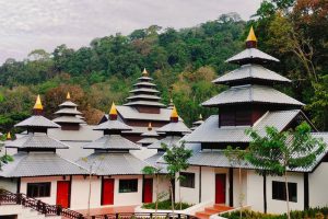 ราชไมตรีบุรี น้ำตกพลิ้ว จันทบุรี โฮมสเตย์ / Rajamaitriburi Chanthaburi Homestay