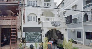 บ้านย่า บางแสน / BaanYaa Bangsaen