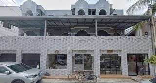 บ้านริมทะเล บางแสน / Sea House Bangsaen