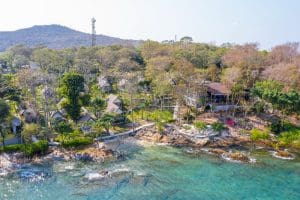 บ้านสับปะรด เกาะเสม็ด / Baan Supparod Koh Samet