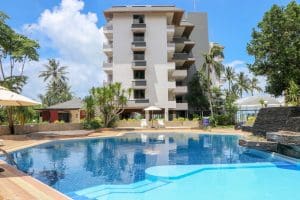 โรงแรมระยองชาเล่ต์ / Rayong Chalet Hotel