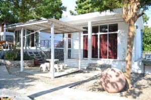 เบญจพร บังกะโล เกาะสีชัง / Benjaporn Bungalow Koh Sichang