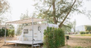 คาราวานคลับ แอท หัวหิน / Caravans Club at Hua Hin