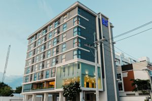 โรงแรมบีทู ขอนแก่น ตลาดอู้ฟู่ พรีเมียร์ / B2 Khon Kaen Wufoo Market Premier Hotel