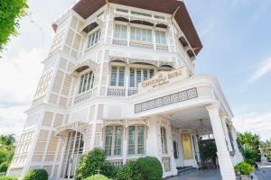 โรงแรมชูชัยบุรี ศรีอัมพวา / Chuchai Buri Sri Amphawa Hotel
