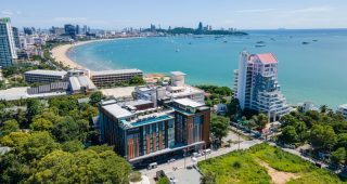 คอร์ทยาร์ด บาย แมริออท พัทยาเหนือ / Courtyard by Marriott North Pattaya