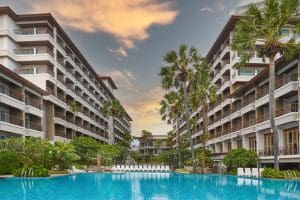 เวลคัม เวิลด์ บีชฟร้อนท์ รีสอร์ท / Welcome World Beachfront Resort