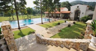มีลา การ์เดน รีทรีท คอทเทจ / Mela Garden Retreat Cottage