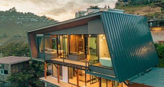 บ้านหว่าญ่า ม่อนแจ่ม / Vaya House Monjam