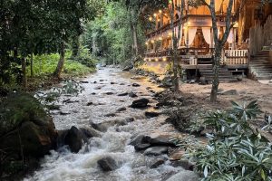 บ้านธารชีวี เชียงดาว / Tarncheeve Chiangdao