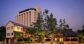 โรงแรมฮอลิเดย์ การ์เดน เชียงใหม่ / Holiday Garden Hotel Chiang Mai